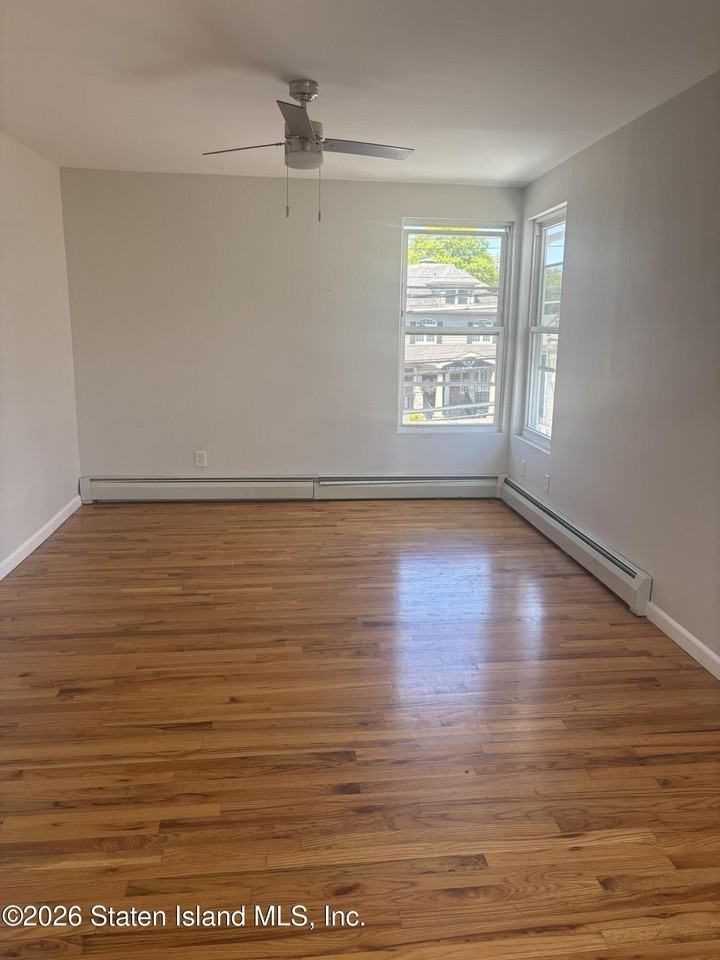 1294 Forest Ave - Photo 3 of 4
