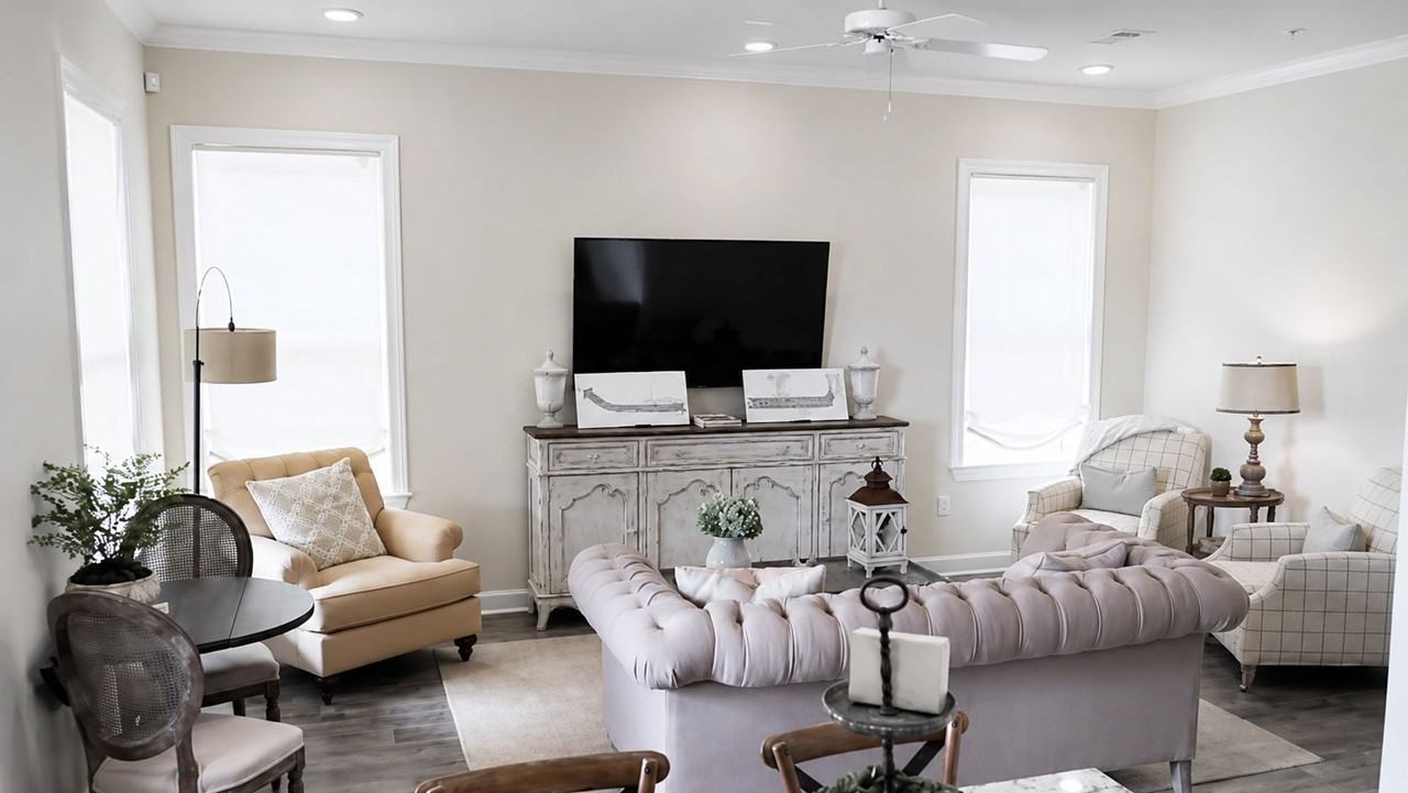 First & Main Riverfront Condo | 3BR/3.5BA | $2,700 All - Photo 6 of 17