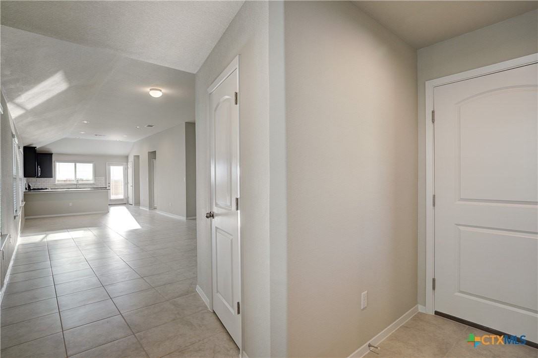 171 White Dunes Dr - Photo 5 of 32