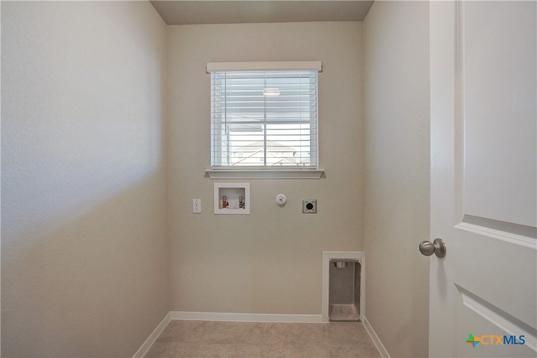 171 White Dunes Dr - Photo 6 of 32