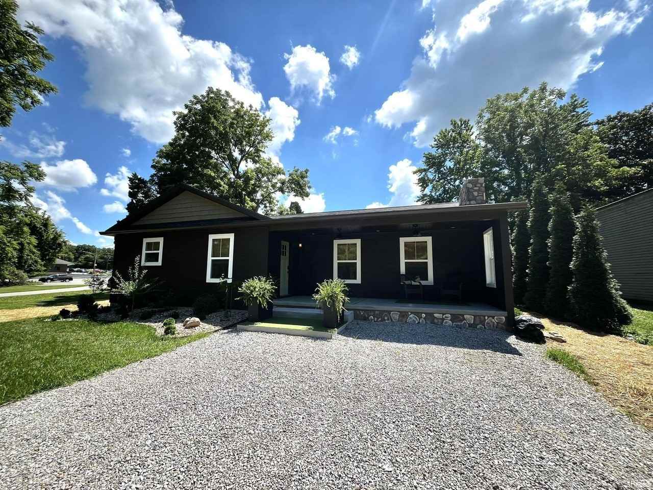 623 Monroe St - Photo 3 of 30