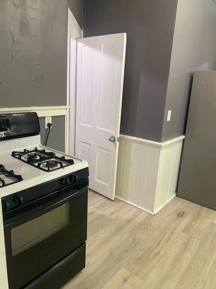 3153 - 3155 W 48th - Photo 4 of 19