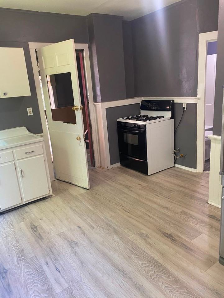 3153 - 3155 W 48th - Photo 5 of 19