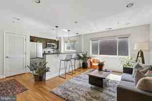 804 Taylor St Nw #305 - Photo 1 of 1