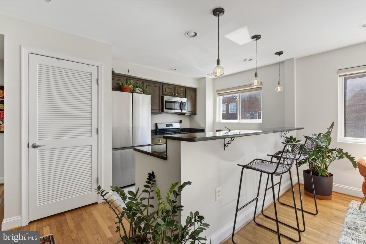 804 Taylor St Nw #305 - Photo 5 of 33