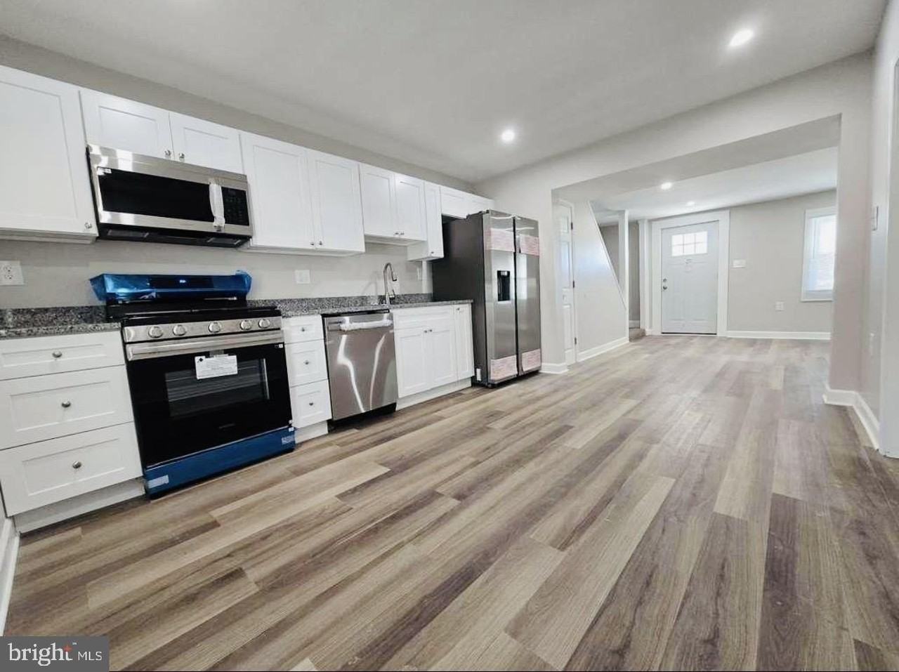 119 Mechanic St - Photo 6 of 22