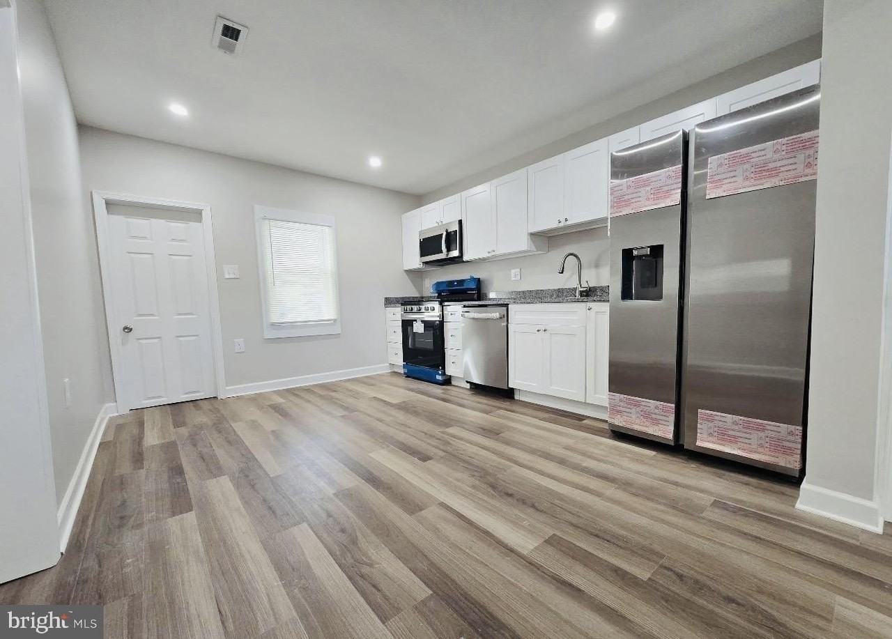 119 Mechanic St - Photo 7 of 22