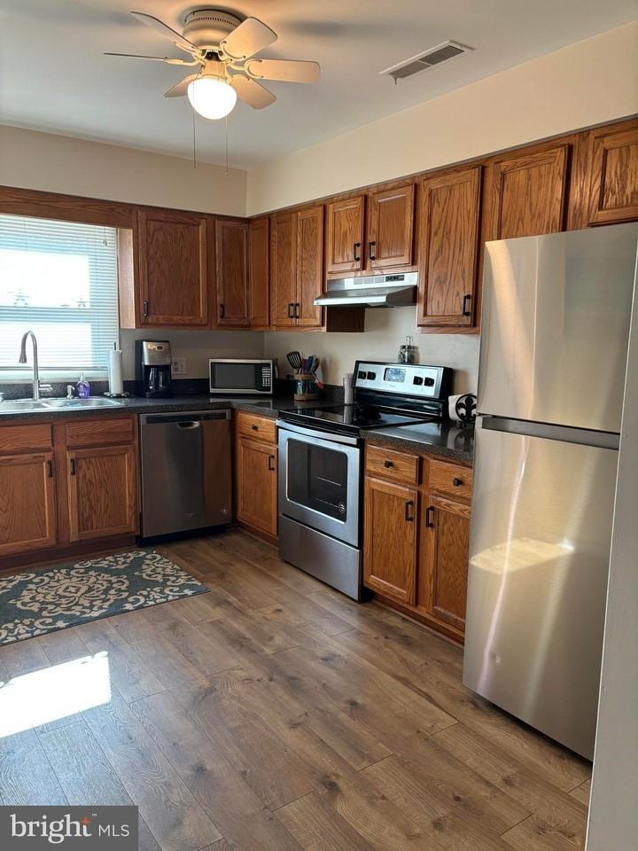 37285 Martin St #28 - Photo 4 of 15