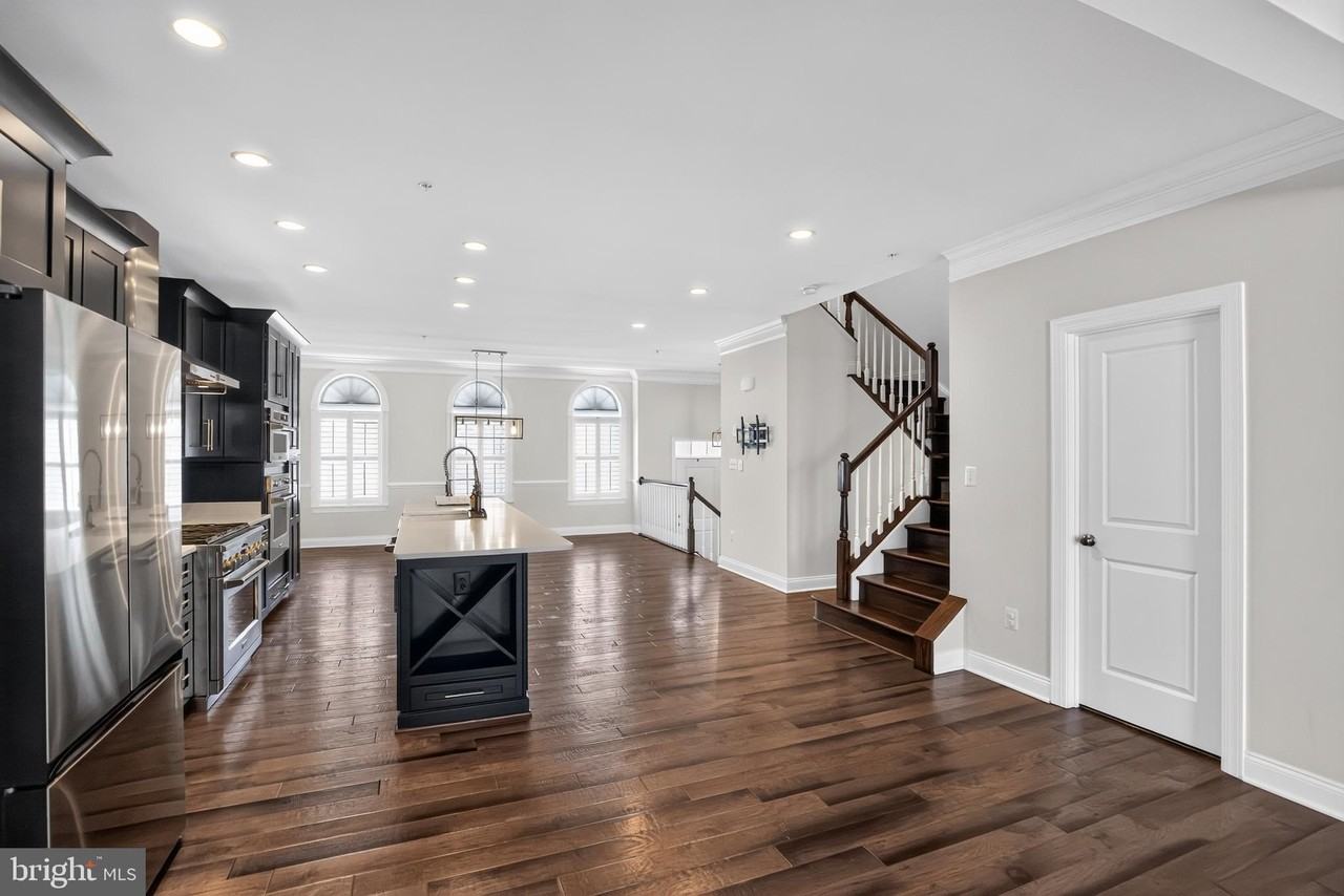 1322 Grand Canopy Dr - Photo 5 of 40
