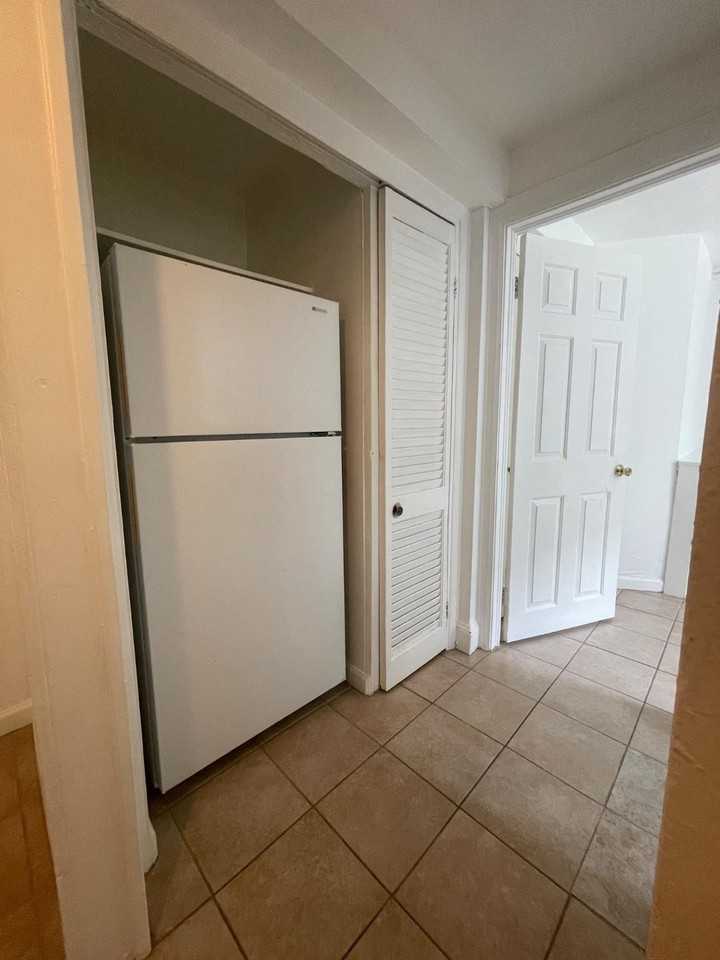 3301 Guilford Ave #4 - Photo 7 of 15