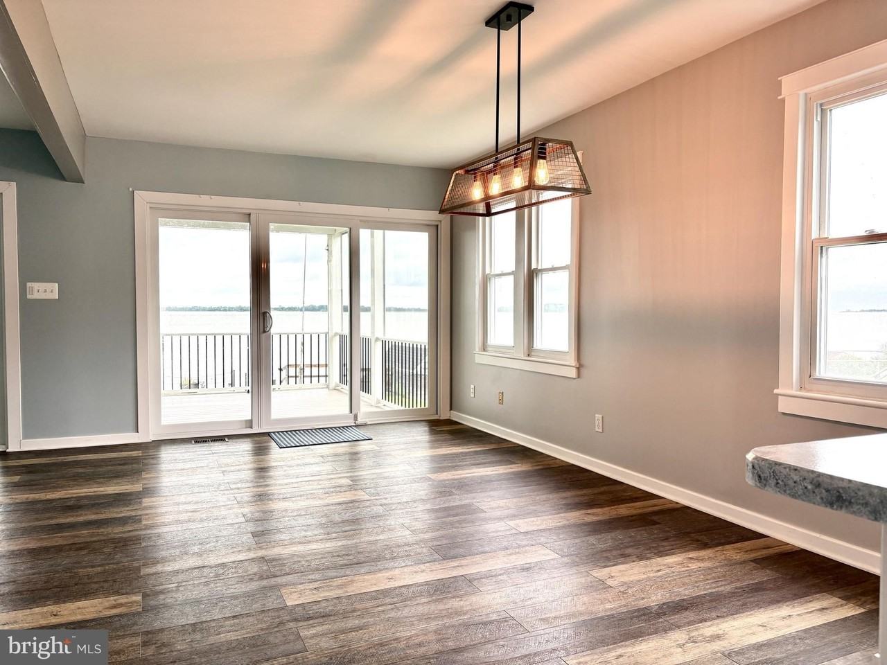 2513 Barrison Point Rd - Photo 6 of 43