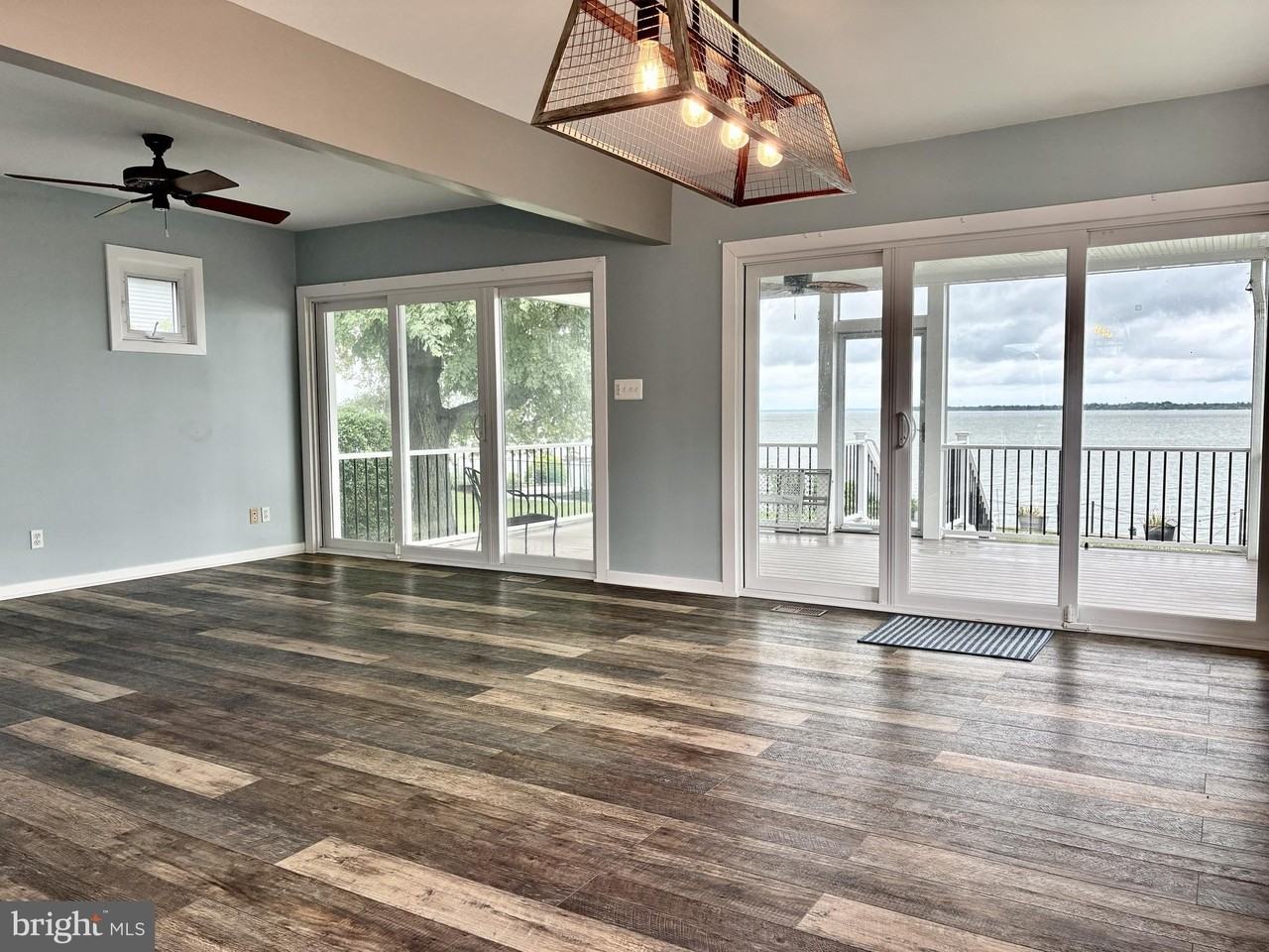 2513 Barrison Point Rd - Photo 7 of 43