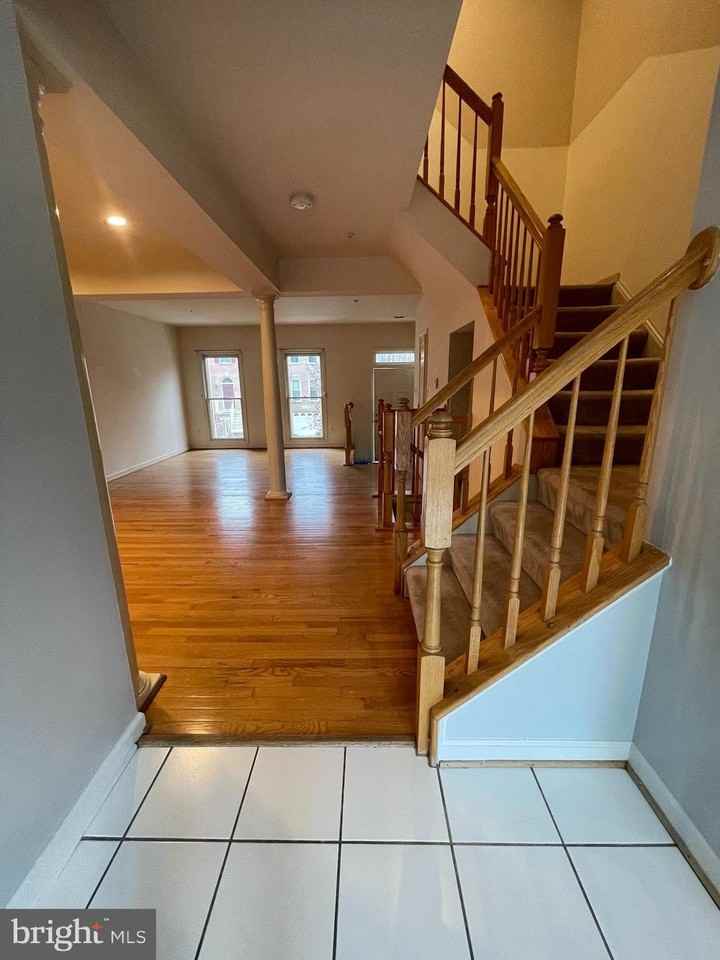 10136 Treble Ct - Photo 2 of 25