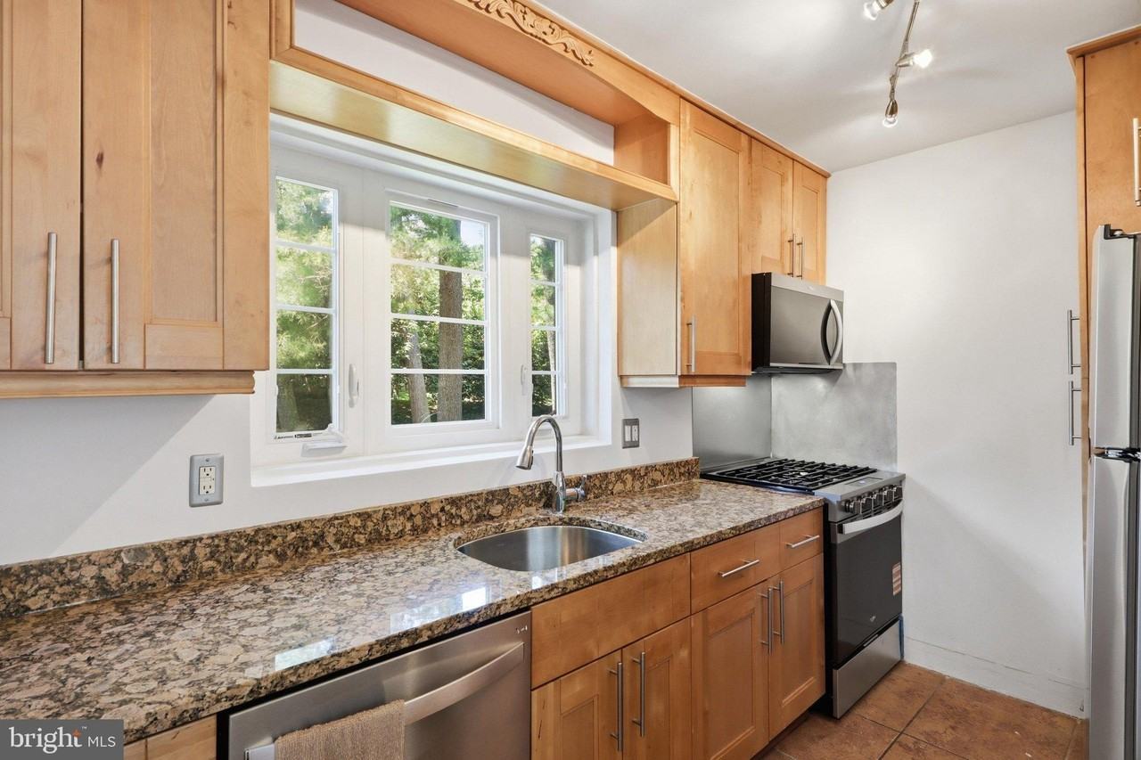 5364 Pooks Hill Rd #301 - Photo 2 of 25