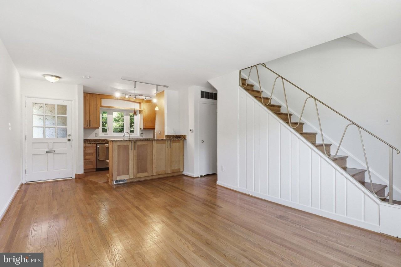 5364 Pooks Hill Rd #301 - Photo 4 of 25