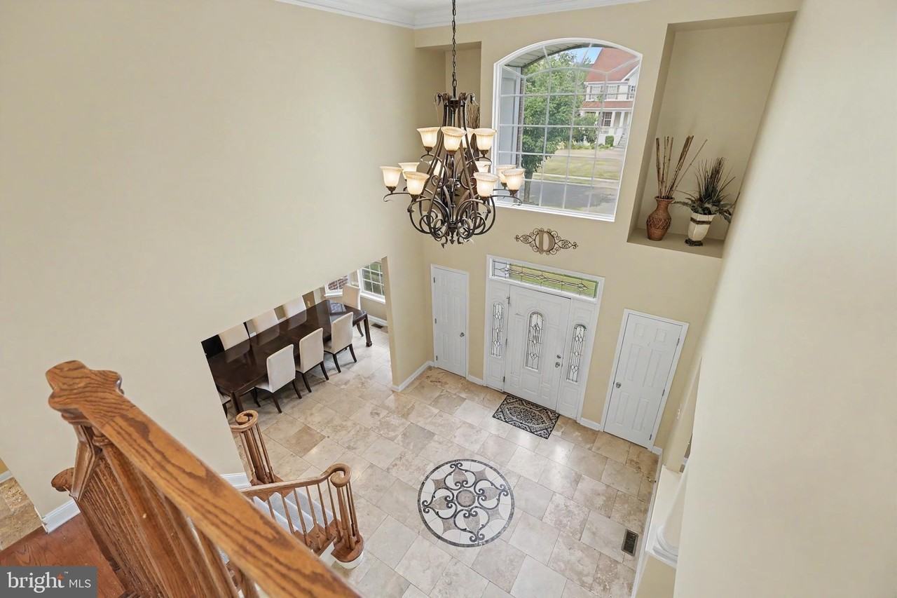 228 Leffler Cir - Photo 7 of 50