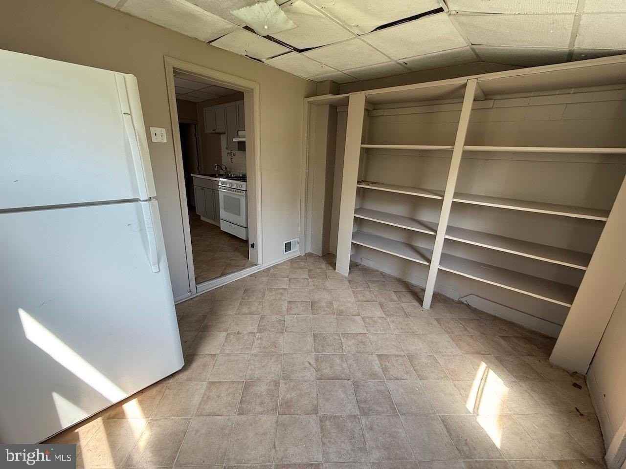 16 Delsea Dr N - Photo 5 of 16