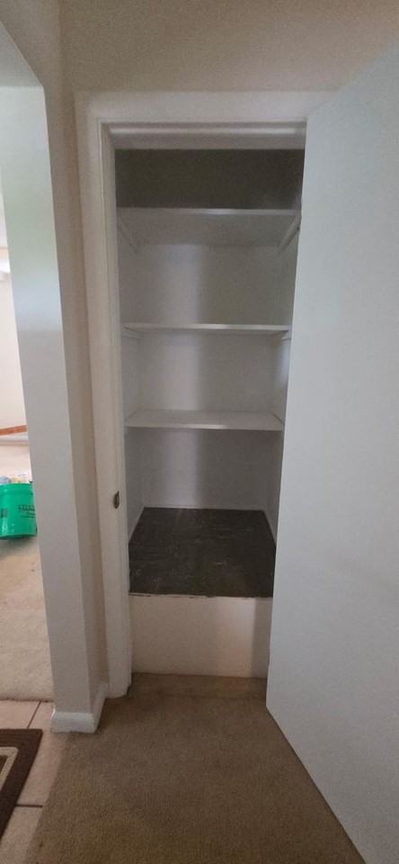 686 N 26th St - Photo 6 of 14
