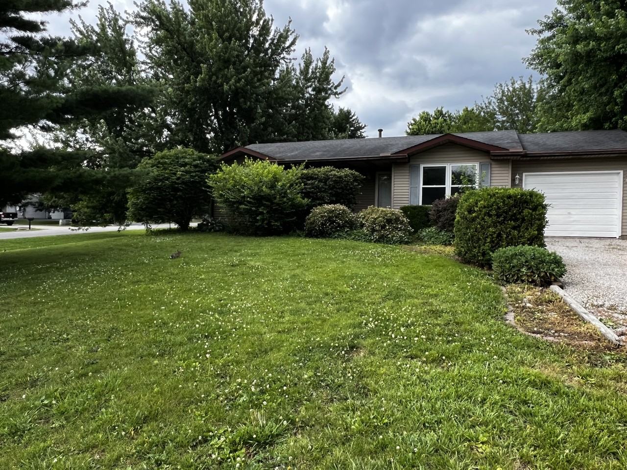 515 Valley View Dr #1 - Photo 2 of 24