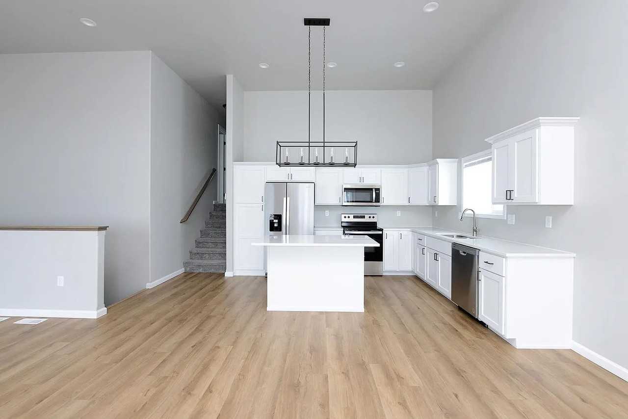 2383 Eagle Valley Dr S #1 - Photo 2 of 18