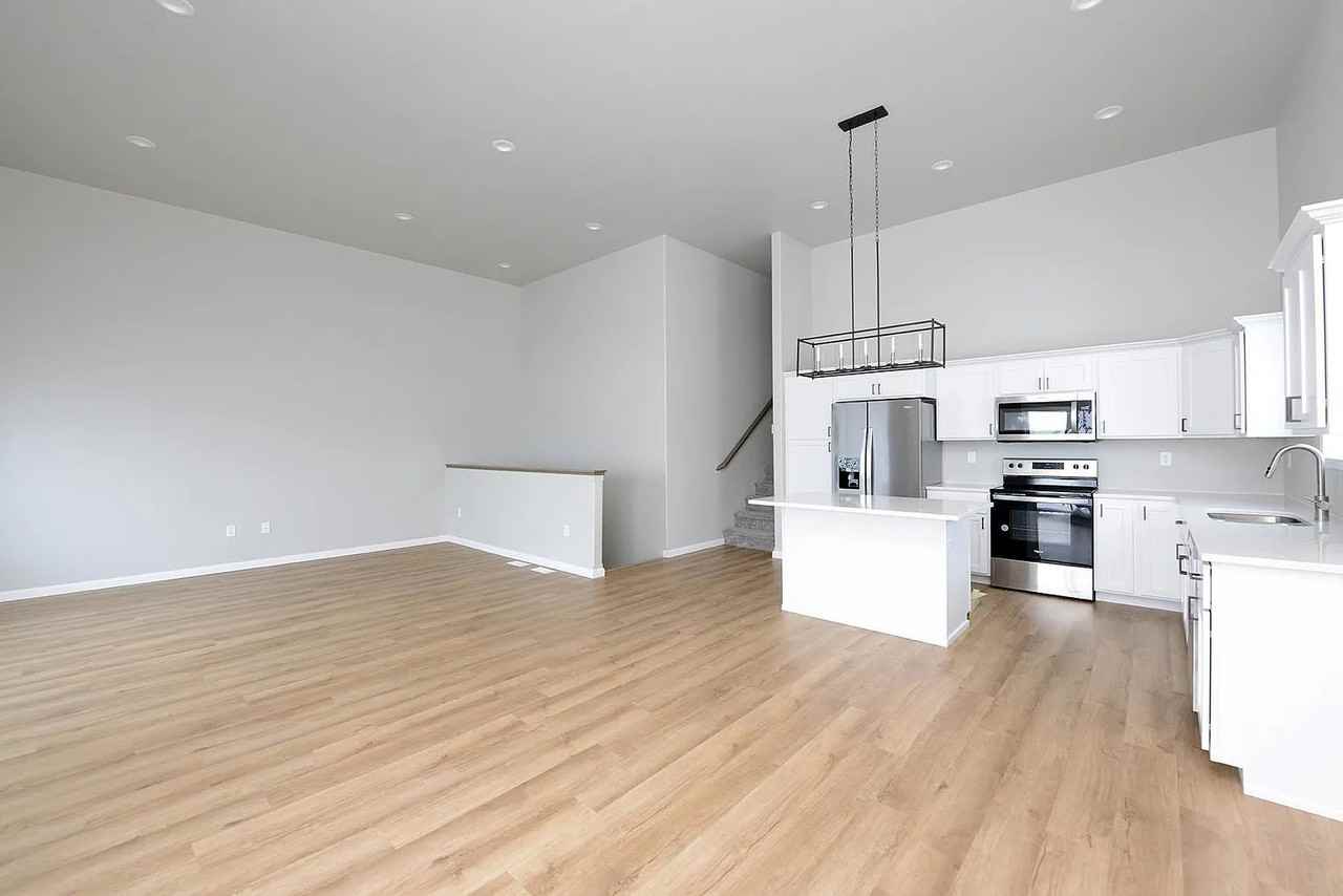 2383 Eagle Valley Dr S #1 - Photo 5 of 18