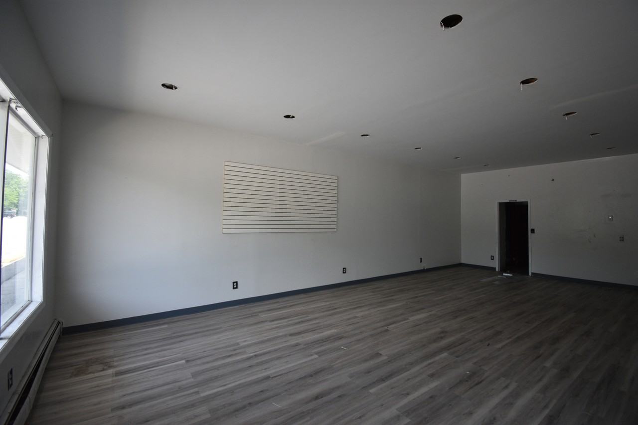870 Violet AvenueUnit 8 #870-8 - Photo 4 of 19