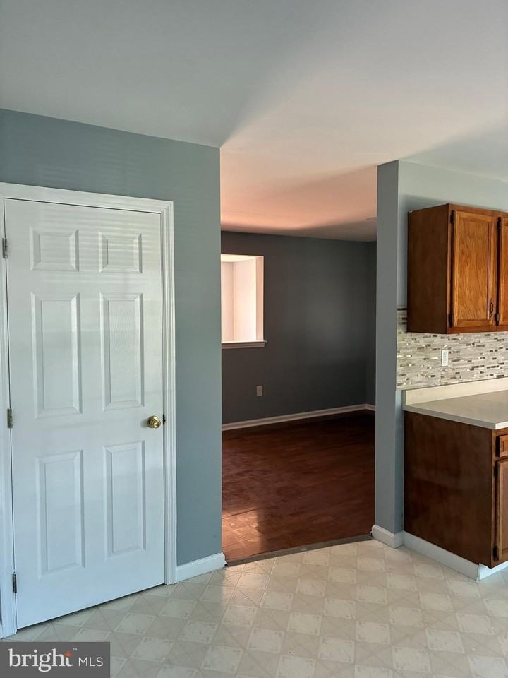 17-4 Cranberry Rdg - Photo 3 of 13