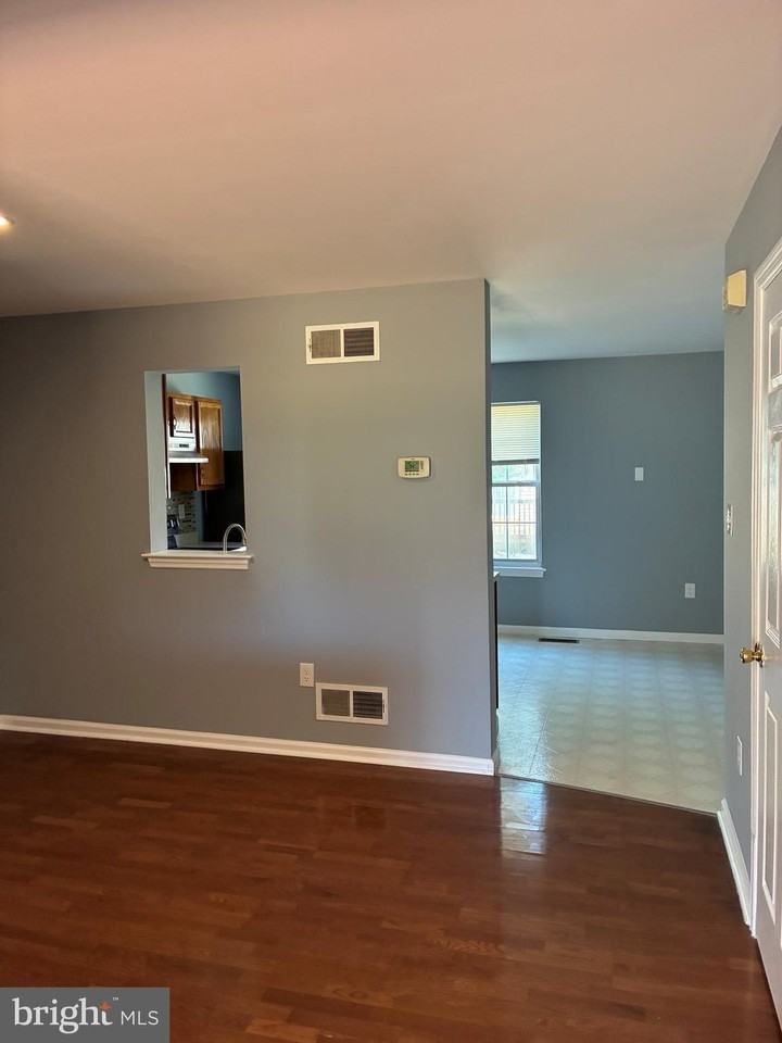 17-4 Cranberry Rdg - Photo 4 of 13