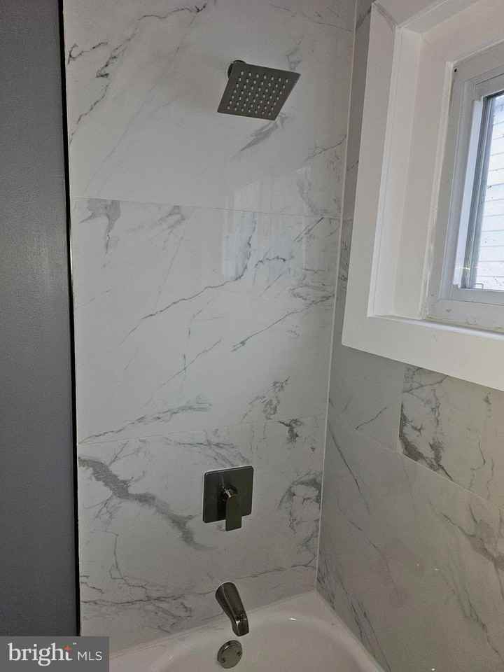 50 Old Lancaster Rd - Photo 6 of 20
