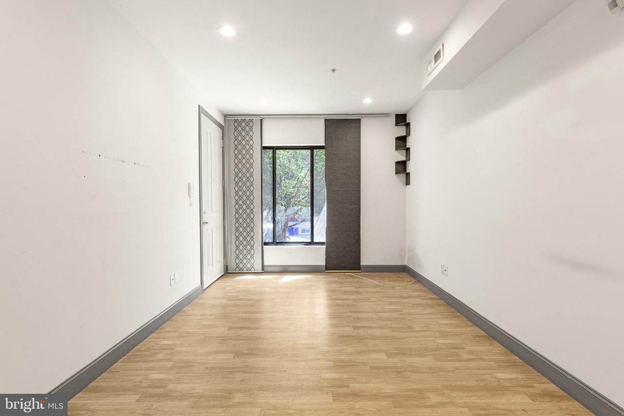 812 N 15th St #1S - Photo 4 of 21