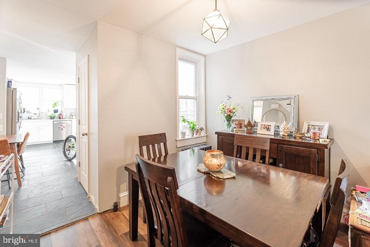 613 S Taney St - Photo 5 of 26