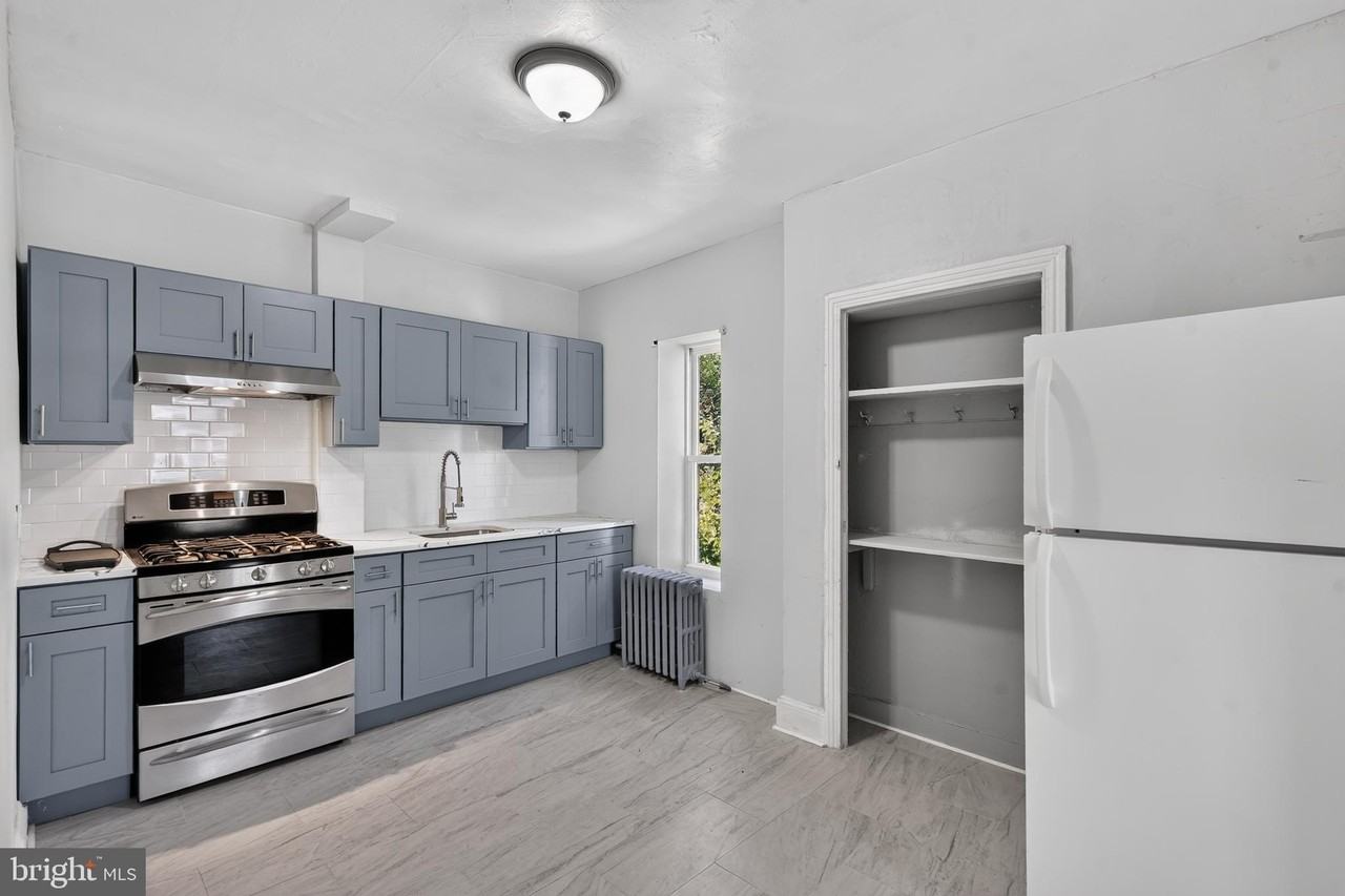 45 E Pastorius St #A - Photo 4 of 10