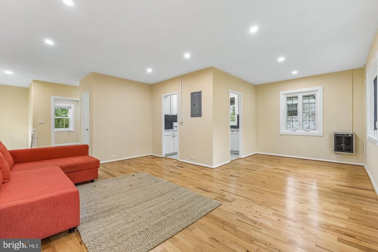 1024 Valley Dr - Photo 2 of 29