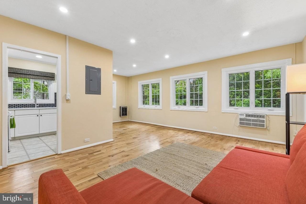 1024 Valley Dr - Photo 6 of 29