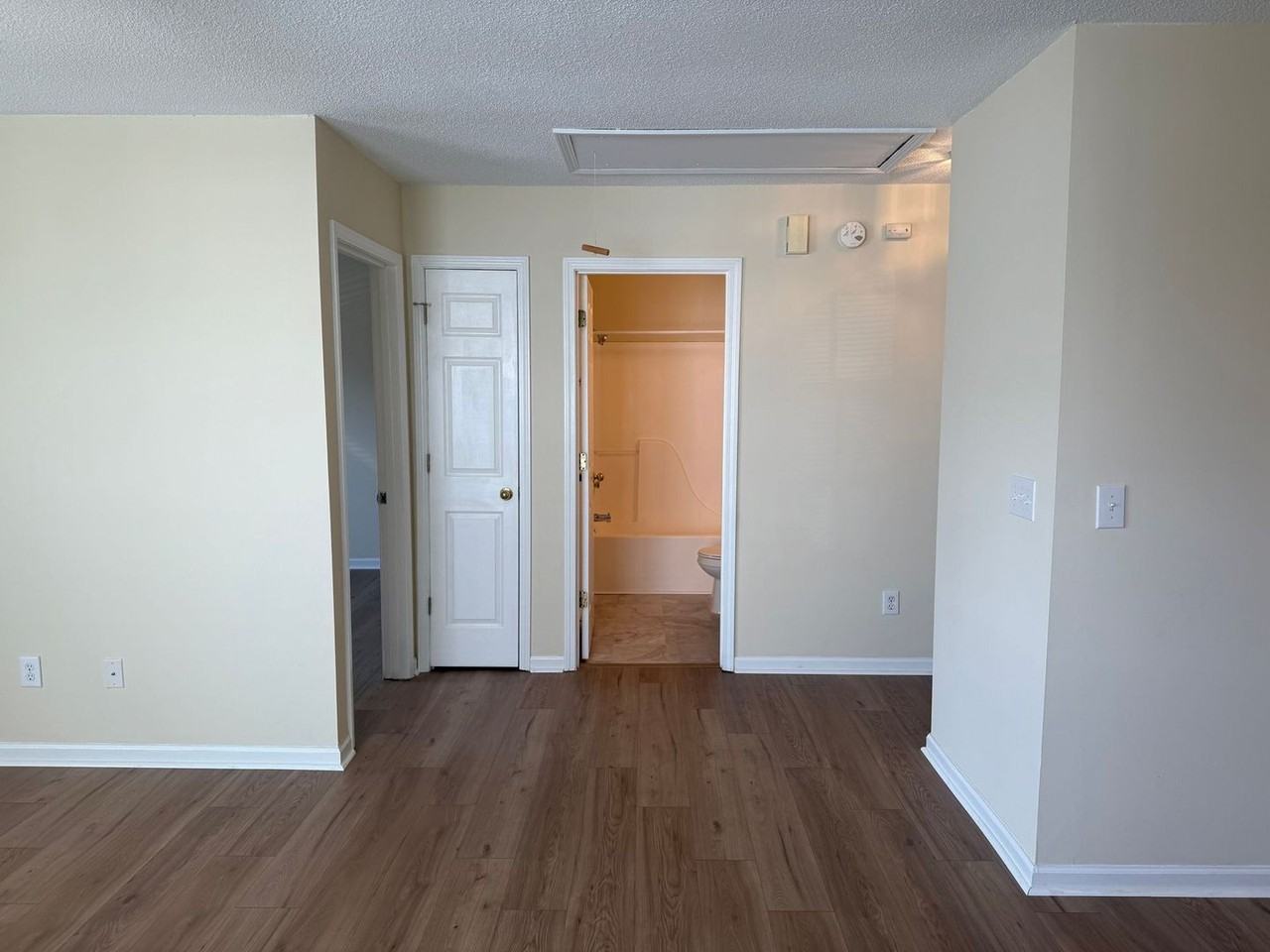 1033 Park Meadow Dr - Photo 4 of 13