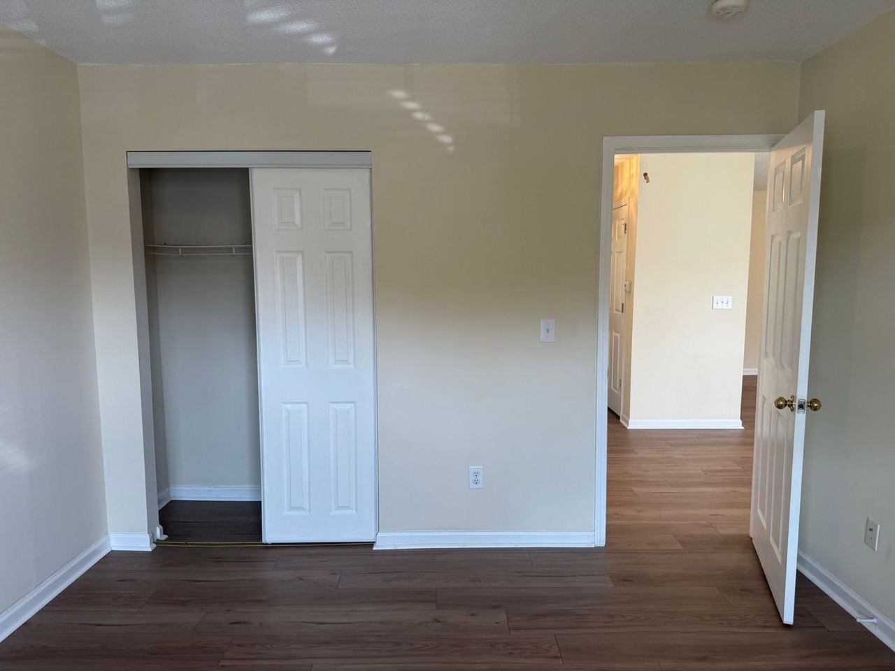 1033 Park Meadow Dr - Photo 7 of 13