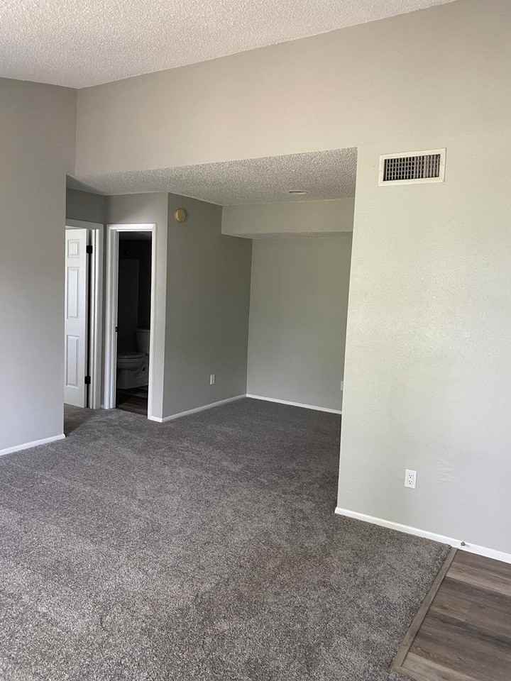 3756 Idlebrook Cir - Photo 6 of 23
