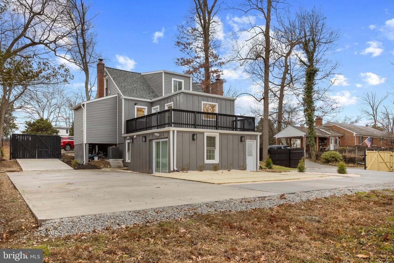 3284 Annandale Rd - Photo 2 of 42