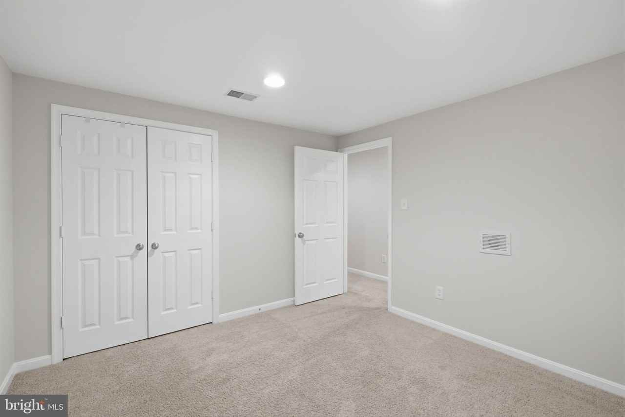 45570 Trestle Ter - Photo 4 of 36
