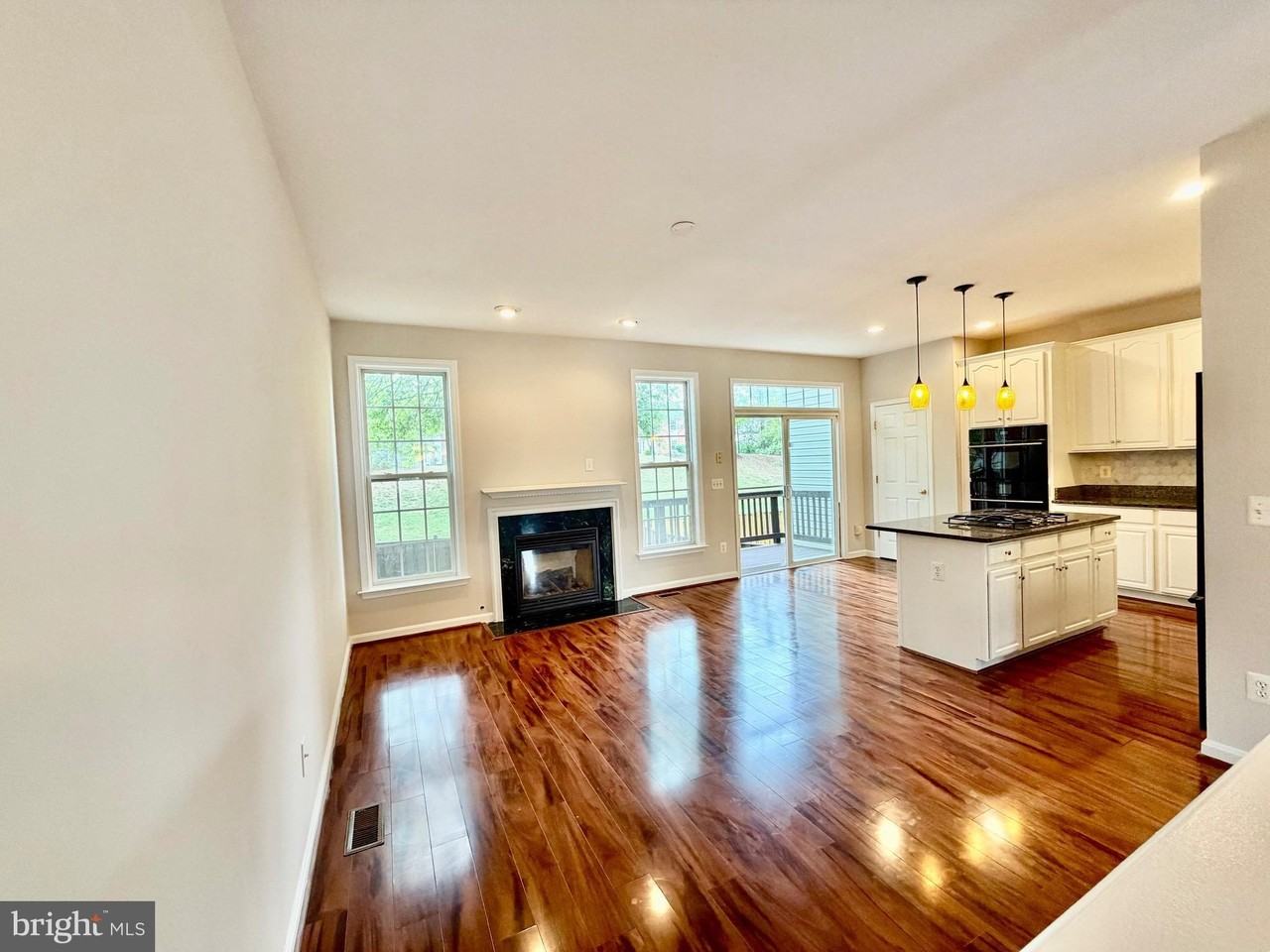 15519 Exmore Ct - Photo 6 of 29