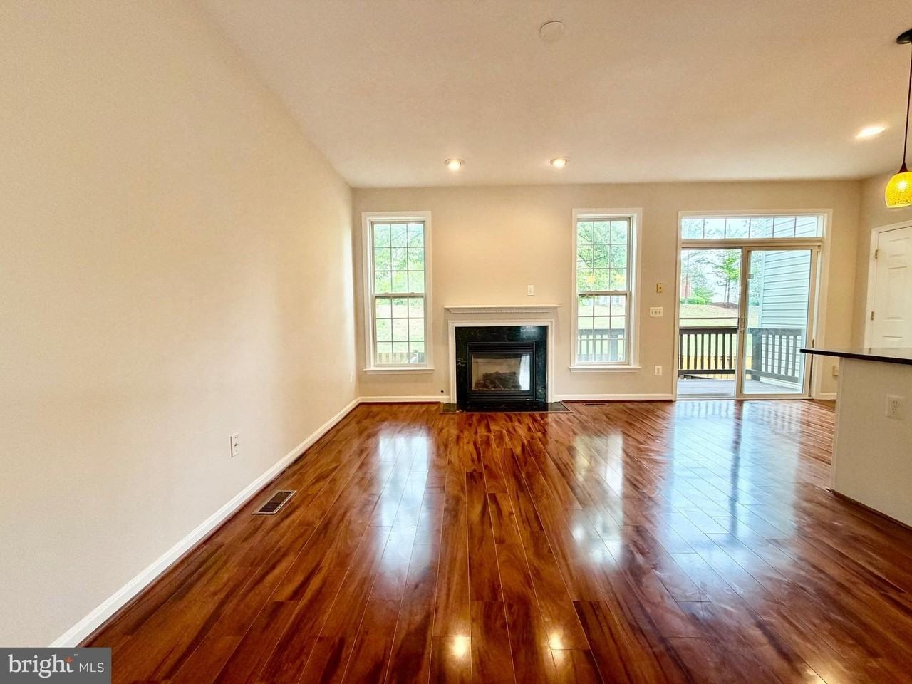 15519 Exmore Ct - Photo 7 of 29