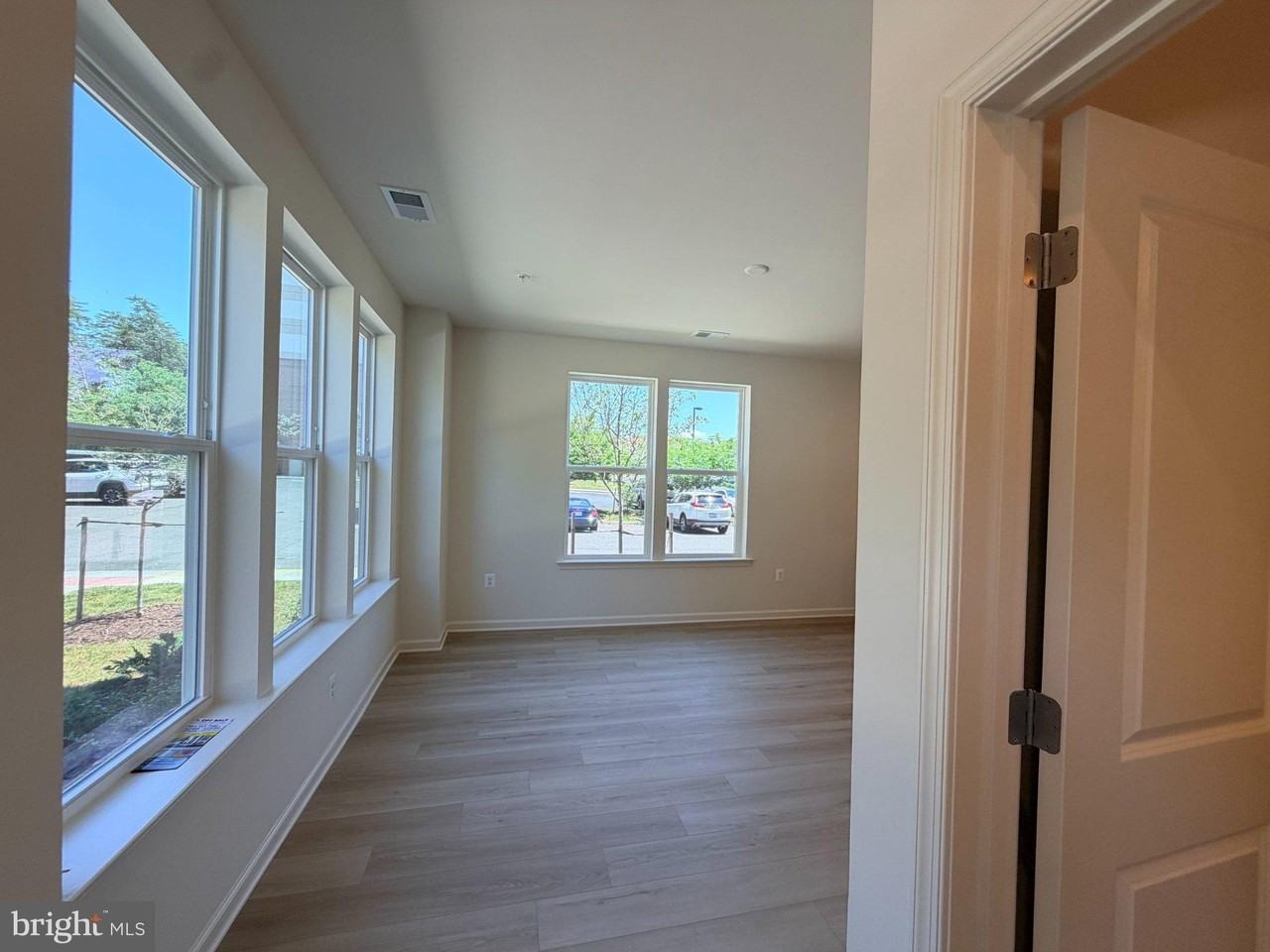 2548 Neabsco Common Pl - Photo 6 of 48
