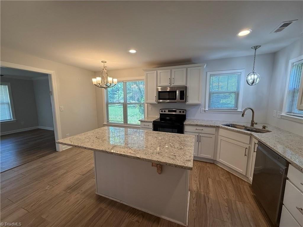 3963 Talcott Ave - Photo 3 of 16