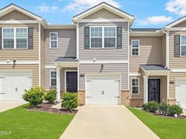 featured image of 2004 Gracie Ln