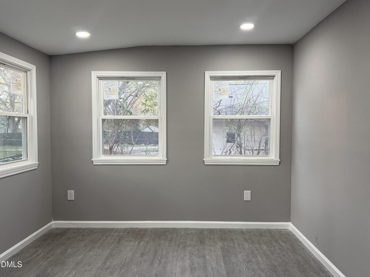 1012 S Franklin St - Photo 6 of 31
