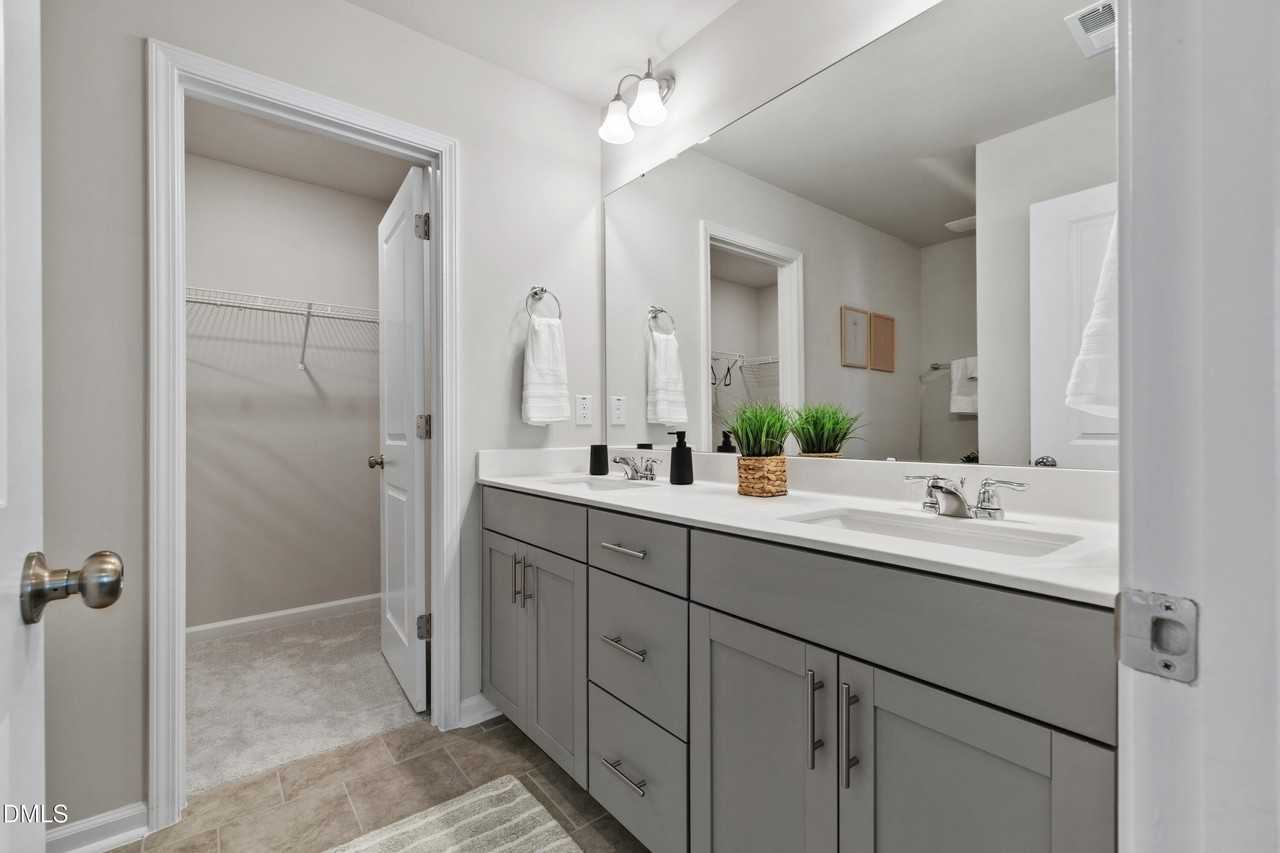 1261 Willow Tree Way - Photo 7 of 12