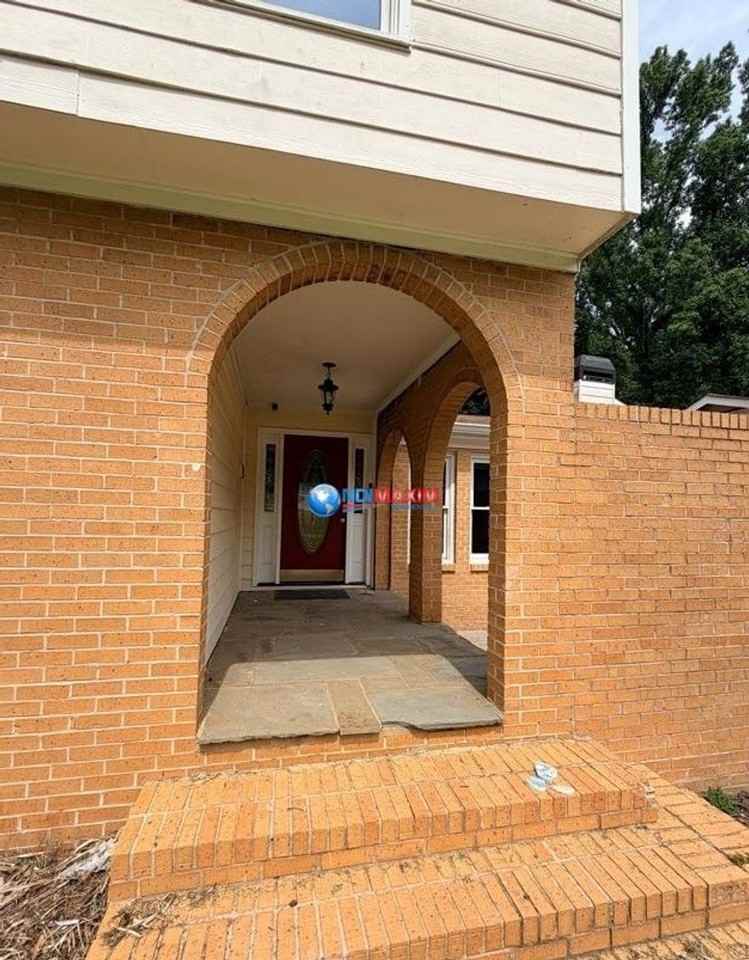 4520 Riverwood Cir - Photo 2 of 22