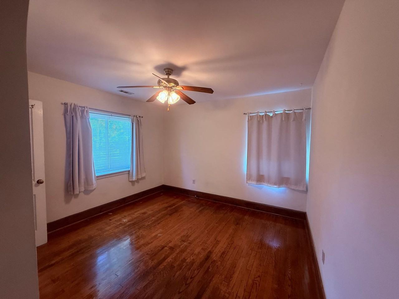 135 James St - Photo 3 of 12