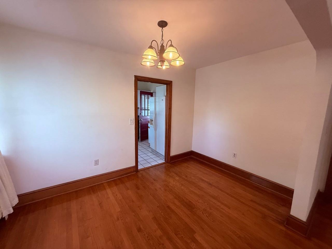 135 James St - Photo 5 of 12