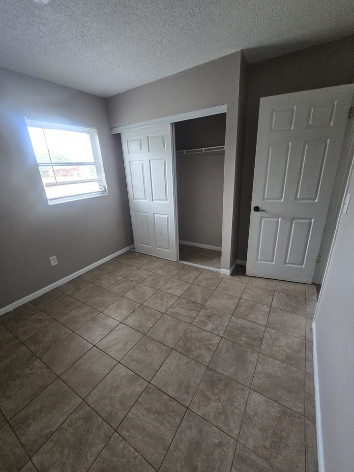 12470 Prescott St - Photo 7 of 13